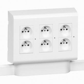 Рамка LEGRAND Mosaic для монтажа DLP и DLPlus 3x4 модуля Рамка LEGRAND Mosaic для монтажа DLP и DLPlus 3x4 модуля