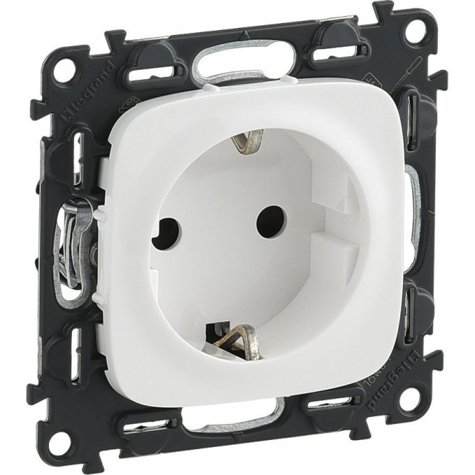 Силовая розетка LEGRAND Valena ALLURE 2К+З 16А 250В с защитными шторками безвинтовые зажимы с лицевой панелью белый 753720
